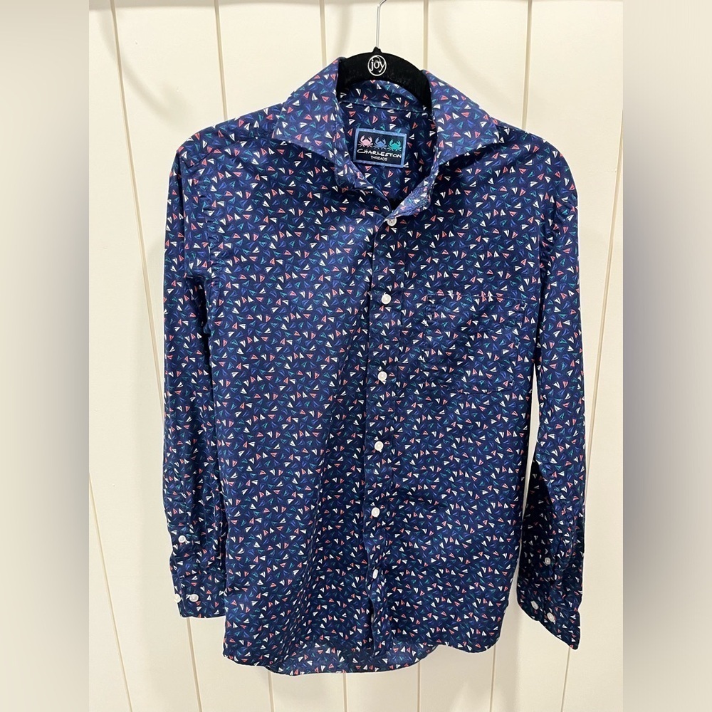 Charleston Threads 100% Cotton Long Sleeve Button Shirt Men's Small Sailboats